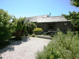 Click here for more about Treveglos Barn