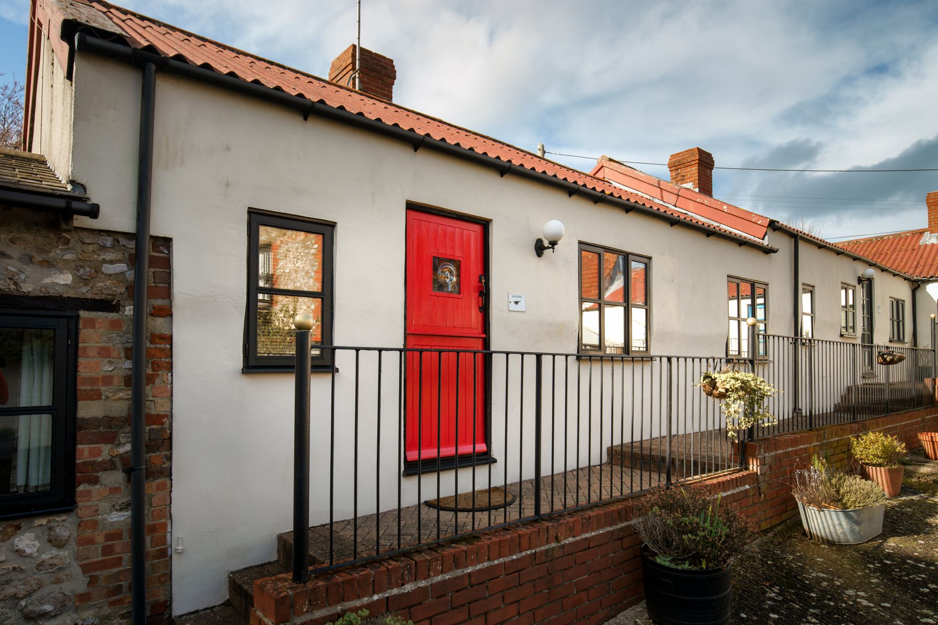 Click here for more about Blackbird Cottage