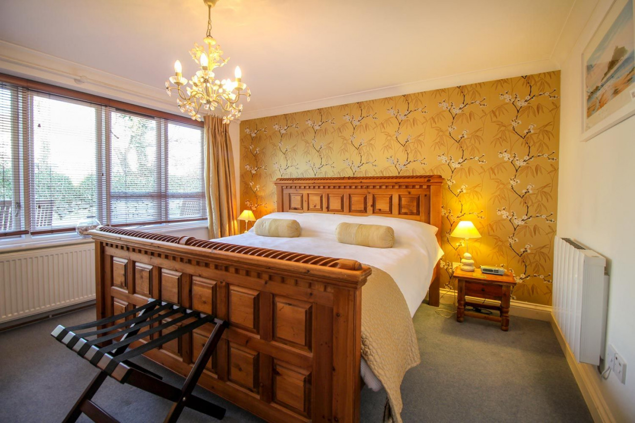 Click here for more about Atlantic Cottage at Rosevidney Manor