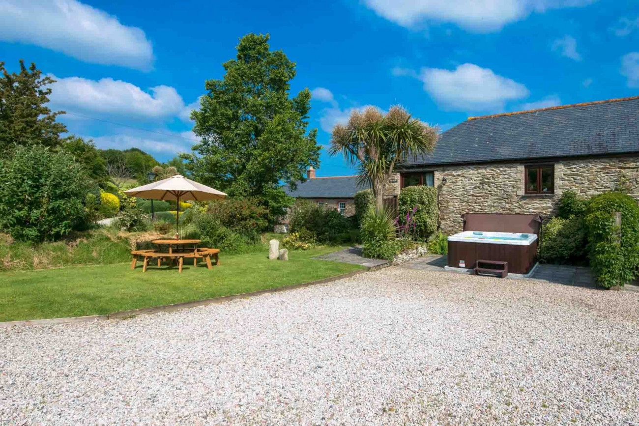 Click here for more about Mill House at Goonwinnow