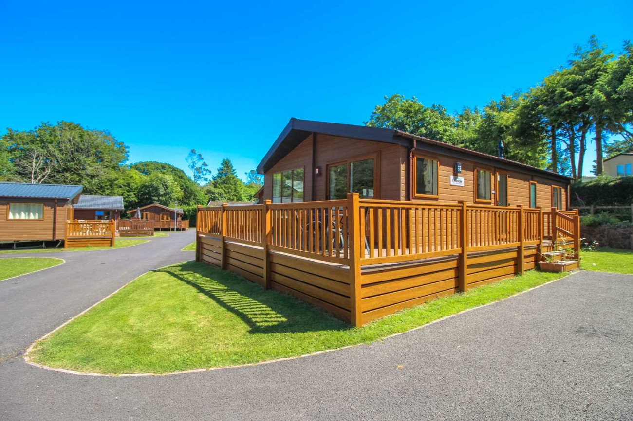 Click here for more about Daisy Lodge