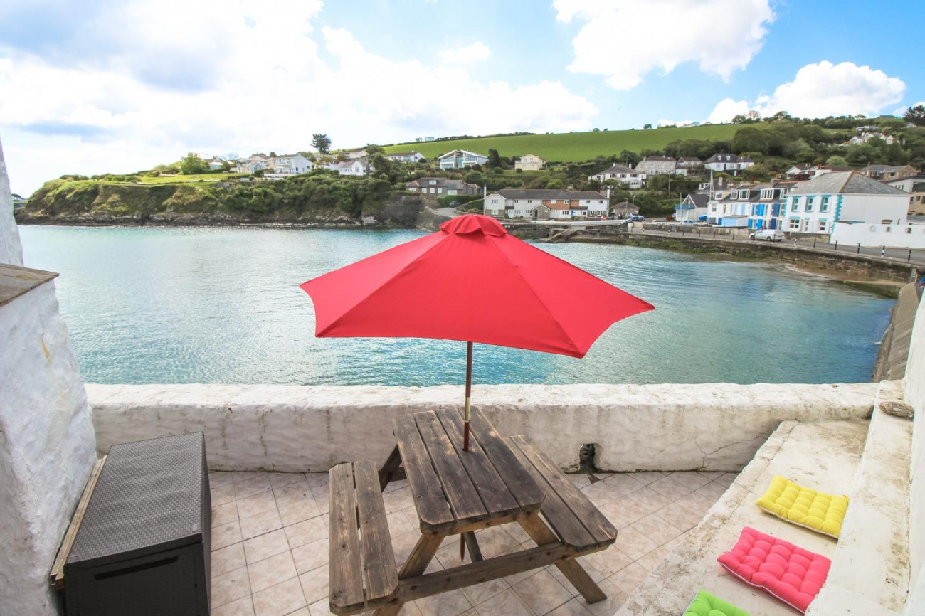 Click here for more about Rock Cottage