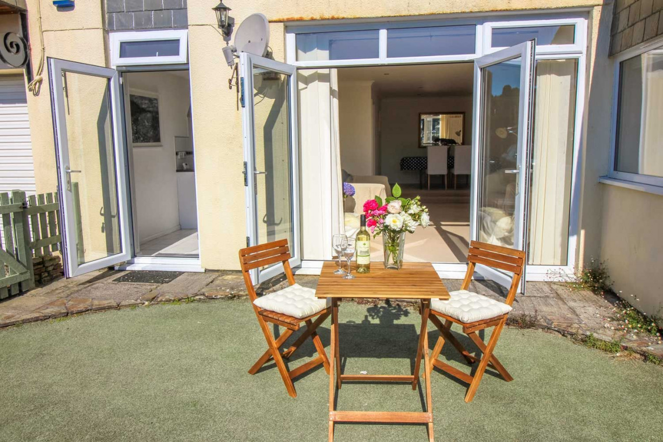 Click here for more about Mooringside