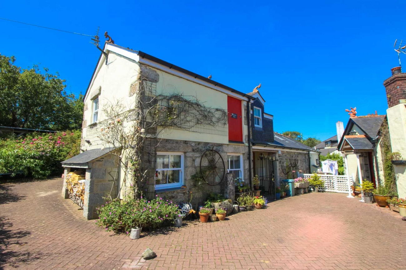Click here for more about Pilgrims Barn