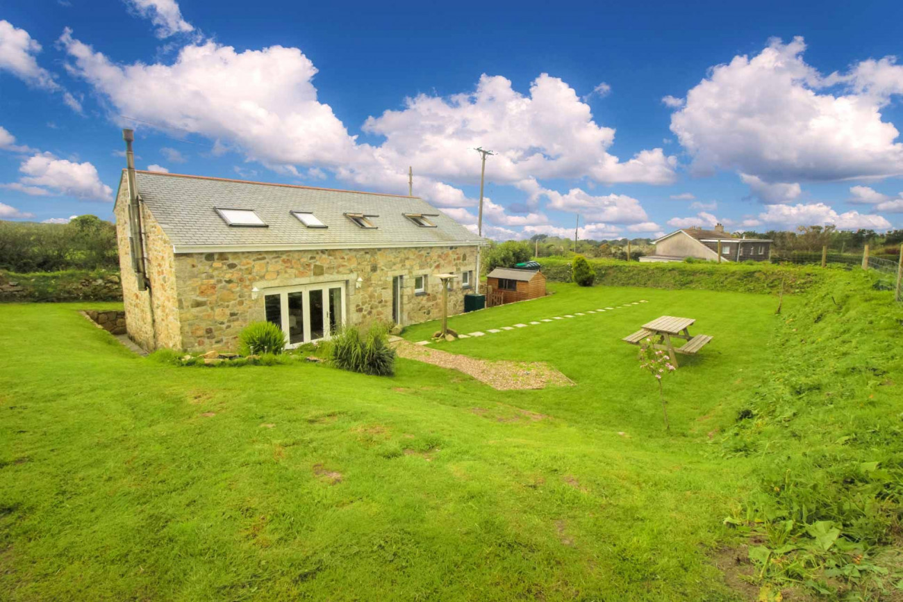 Click here for more about Trennal Barn
