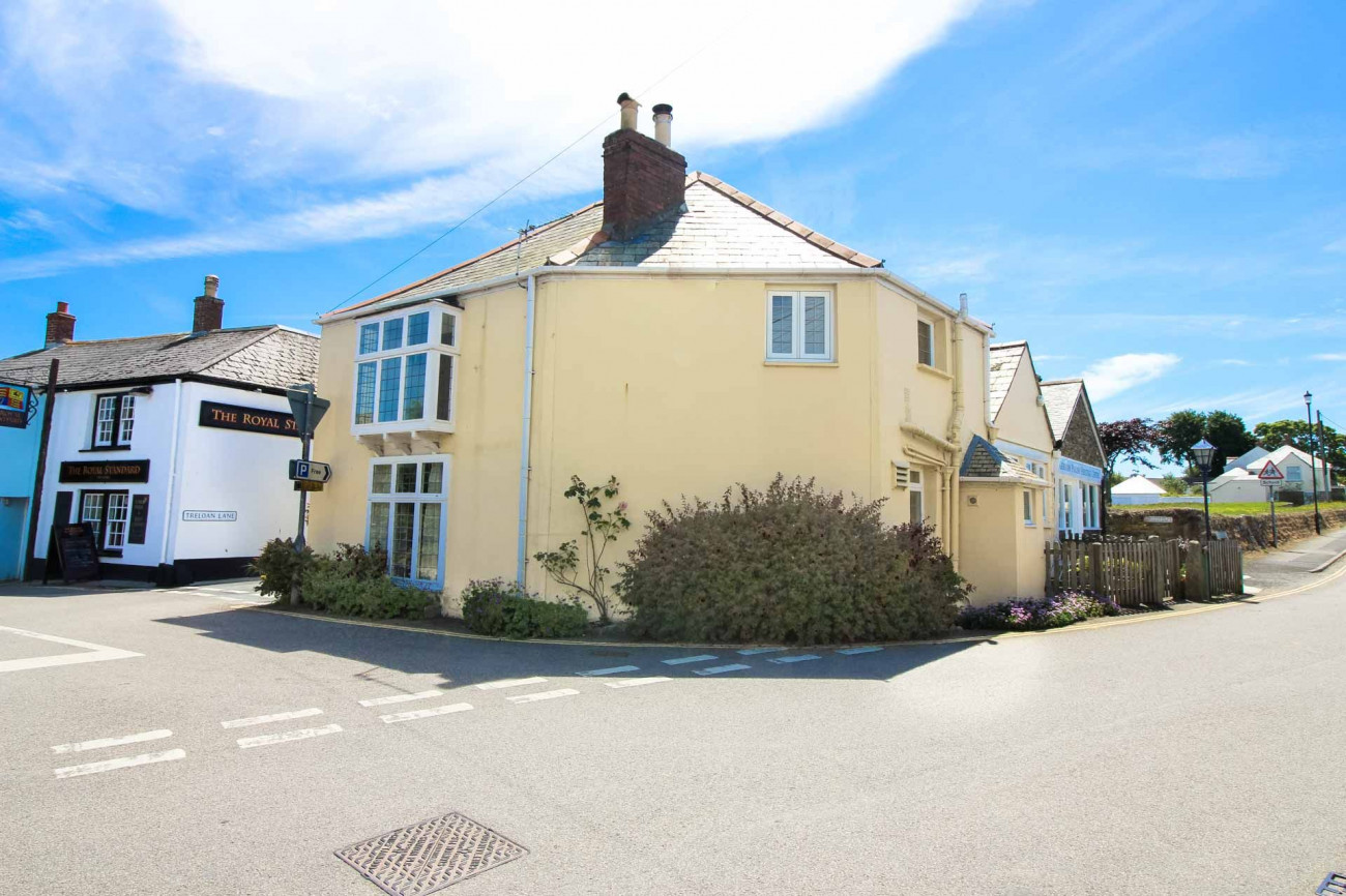 Click here for more about Turnpike Cottage