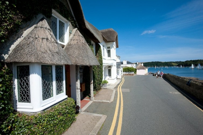 Click here for more about Seacliffe Warren