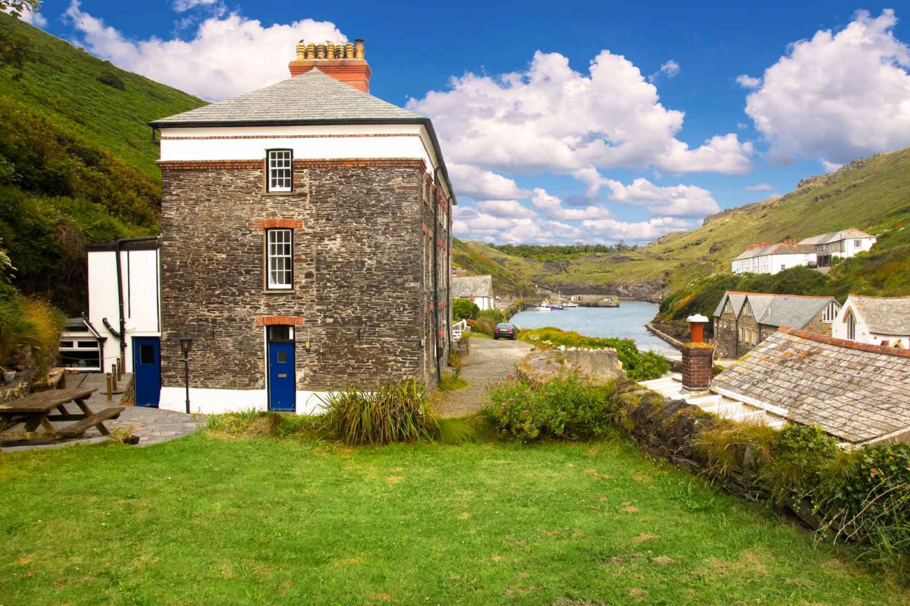 Click here for more about Bossy Castle