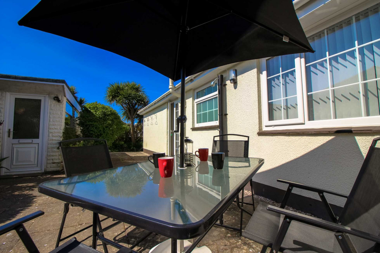 Click here for more about Palm Villa