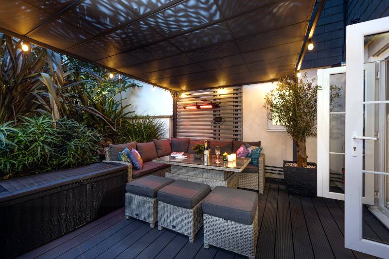 Click here for more about Crystal View, Compass Point