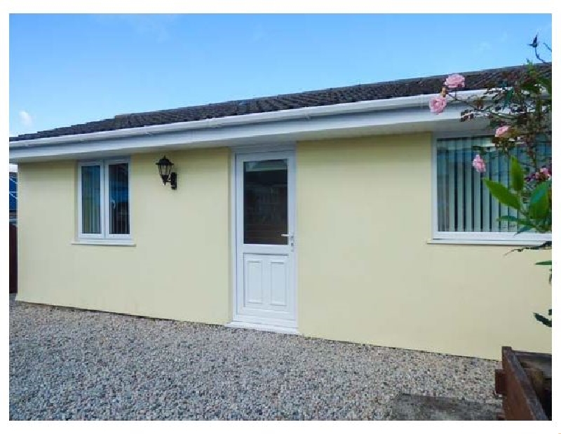 Click here for more about 19 Cormorant Drive (The Annexe)