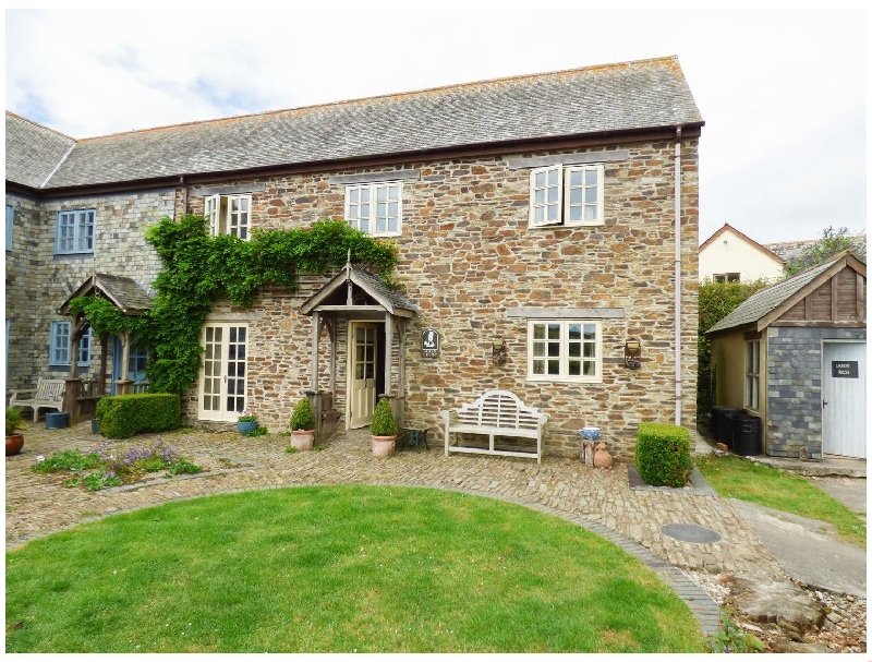 Click here for more about Foxes Den