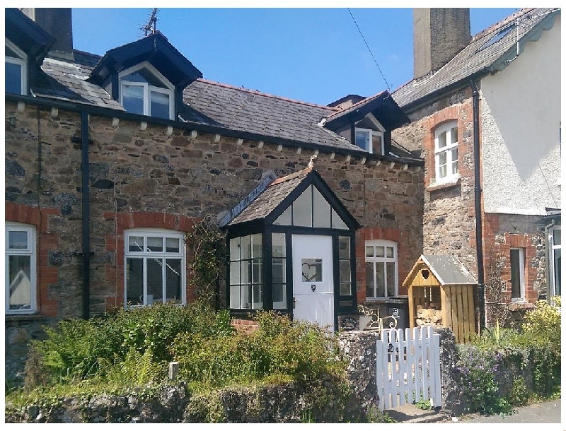 Click here for more about Lazy Bear Cottage