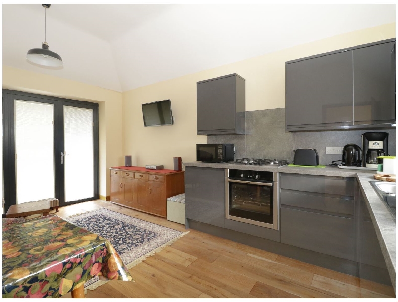 Click here for more about 1 White Lane Close