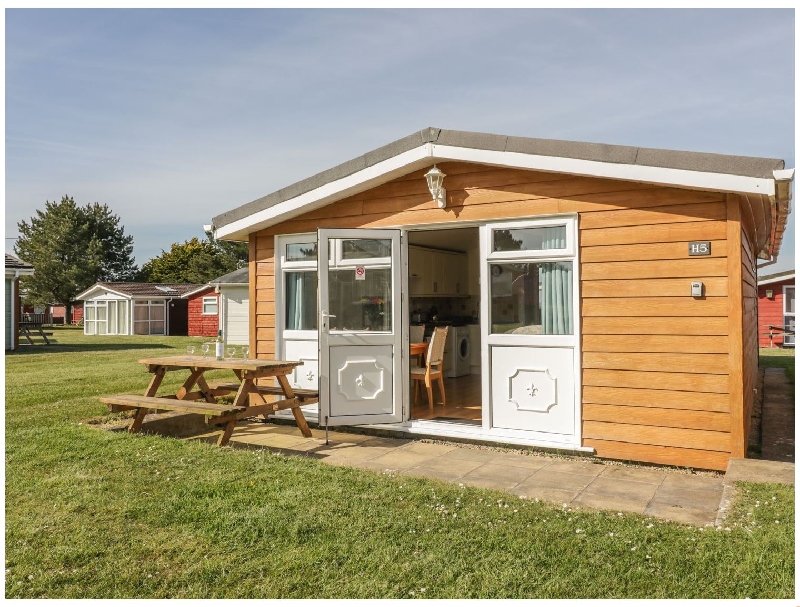 Click here for more about Chalet H5