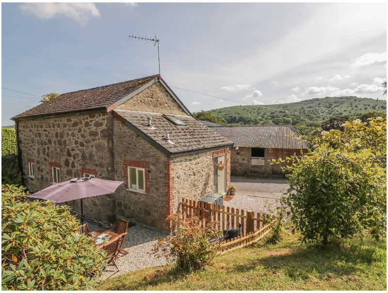 Click here for more about Wingstone Farm Cottage