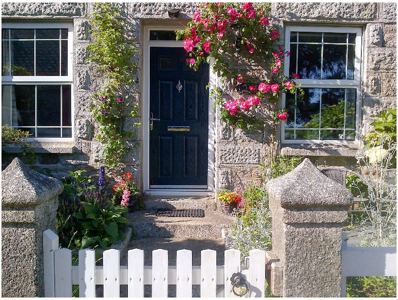 Click here for more about Jackdaw Cottage