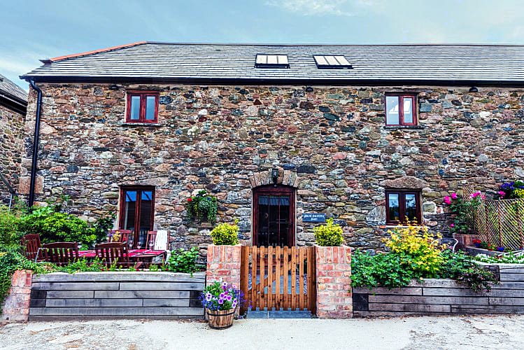 Click here for more about Great Palstone Barn